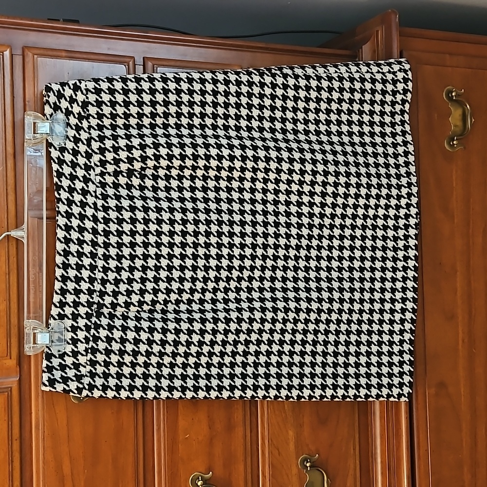 Black White Patterned Wool Blend Skirt